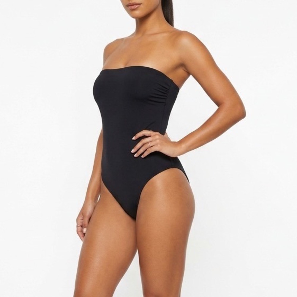 Vici One Piece Swimsuit Womens XL Black Stretch Strapless Cutout Back Swimwear